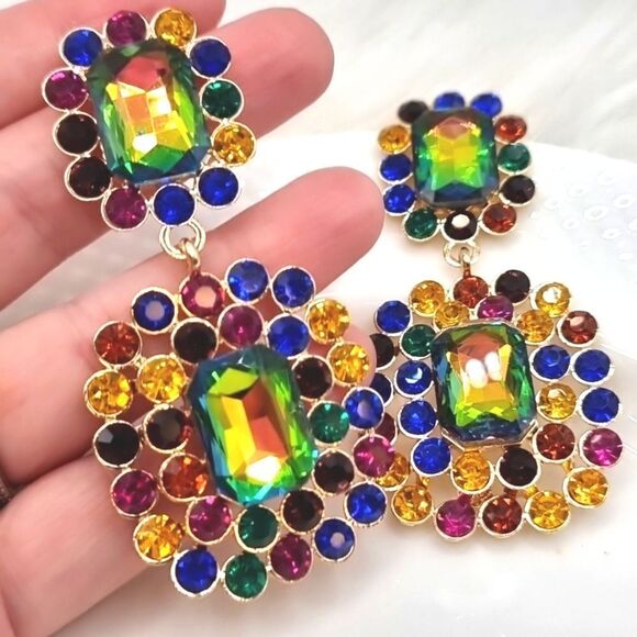 New ZARA cz Kaleidoscope Statement earrings - Picture 6 of 10